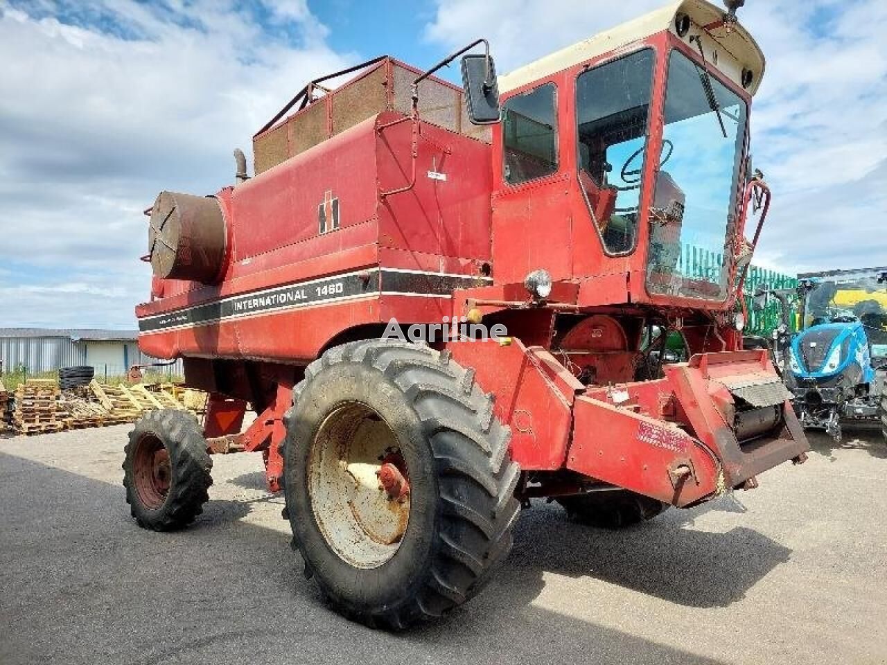 Moissonneuse-batteuse CASE IH 1460