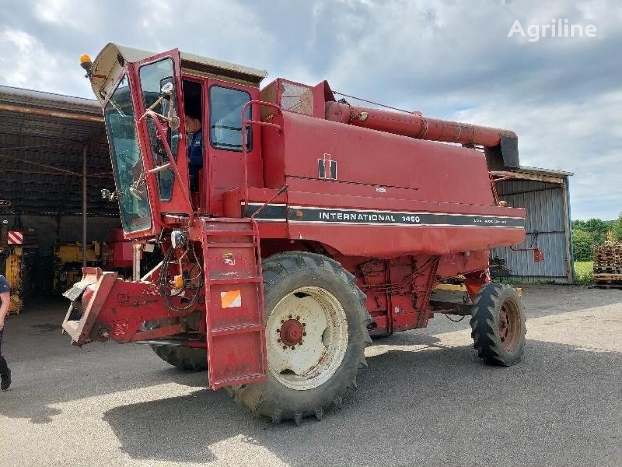 Moissonneuse-batteuse CASE IH 1460 - Photo 2