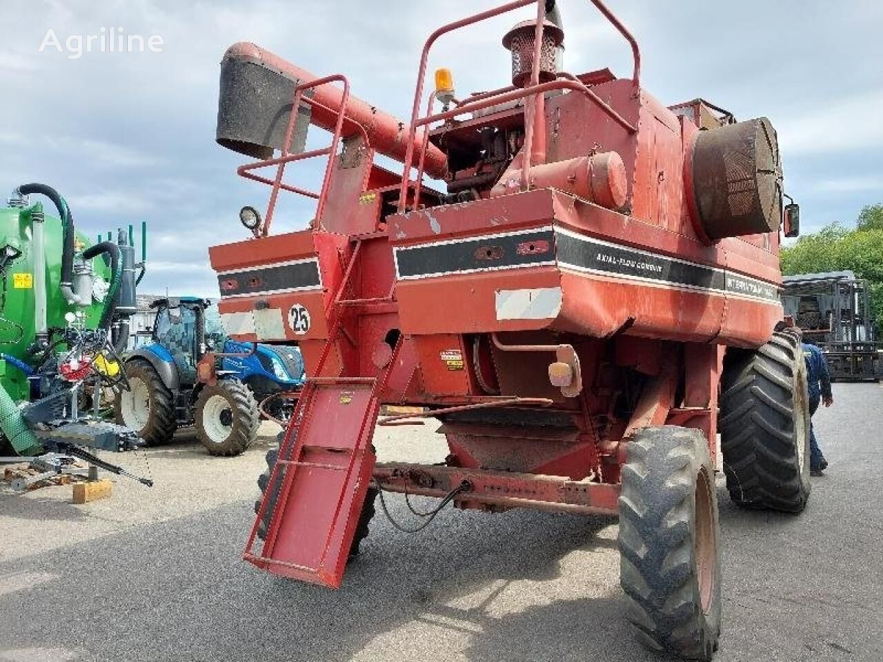 Moissonneuse-batteuse CASE IH 1460 - Photo 4