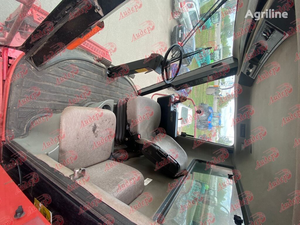 Moissonneuse-batteuse CASE IH 2388 - Photo 11