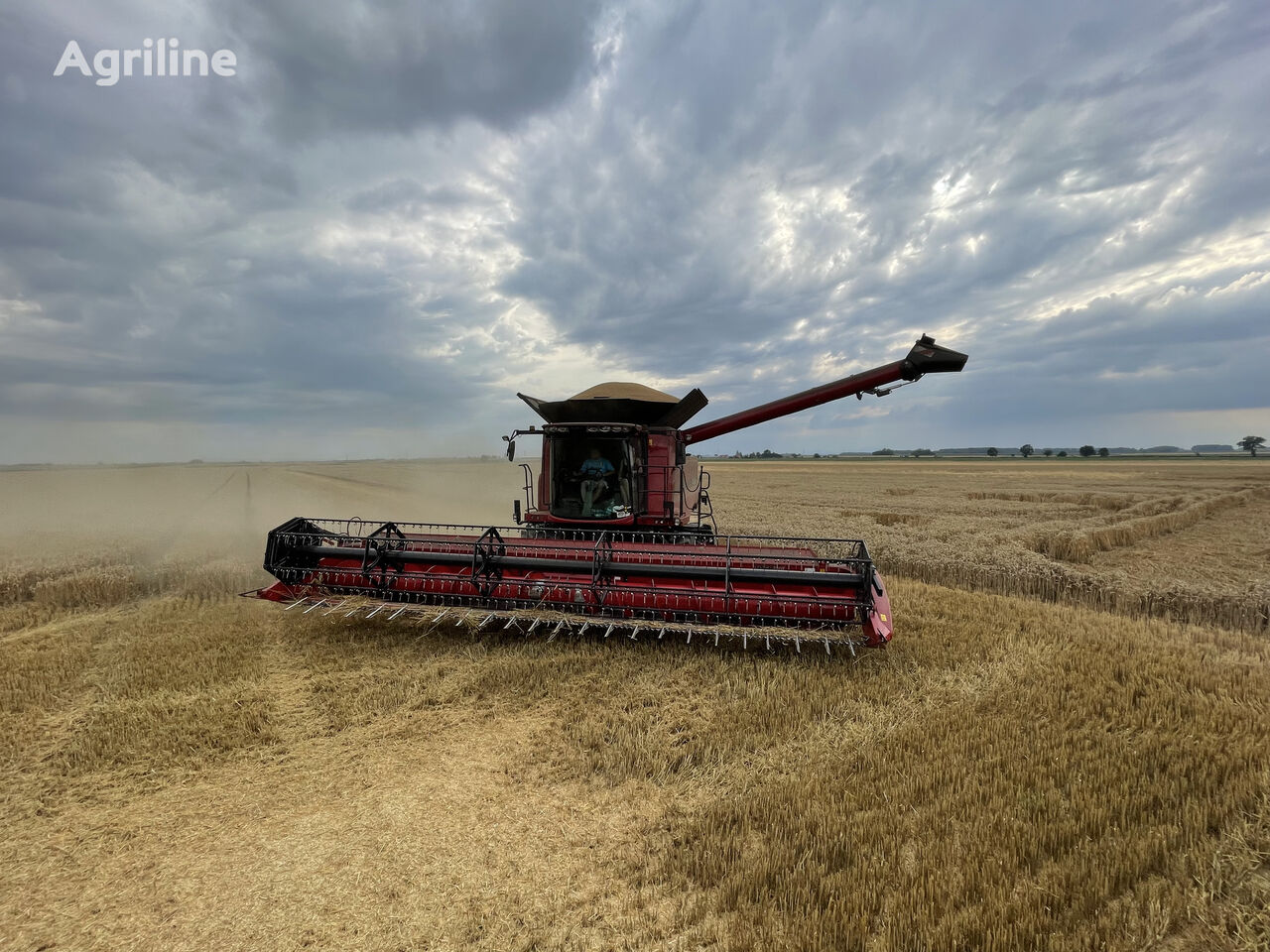Moissonneuse-batteuse CASE IH 6140