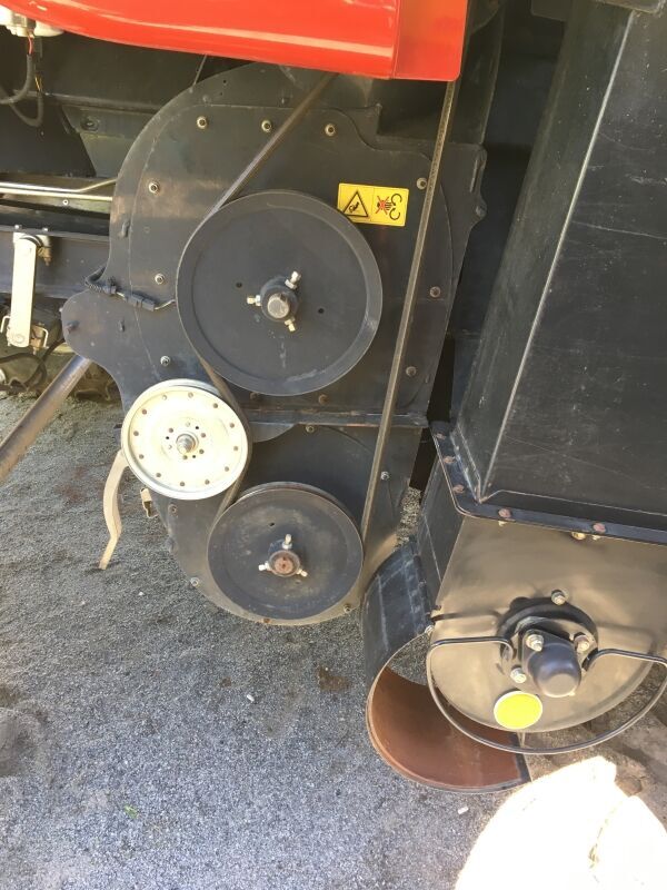 Moissonneuse-batteuse CASE IH AF 8120 - Photo 11