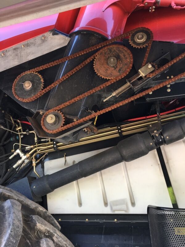 Moissonneuse-batteuse CASE IH AF 8120 - Photo 5