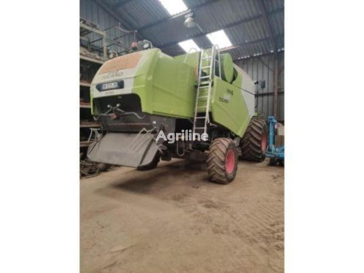 Moissonneuse-batteuse CLAAS tucano 340