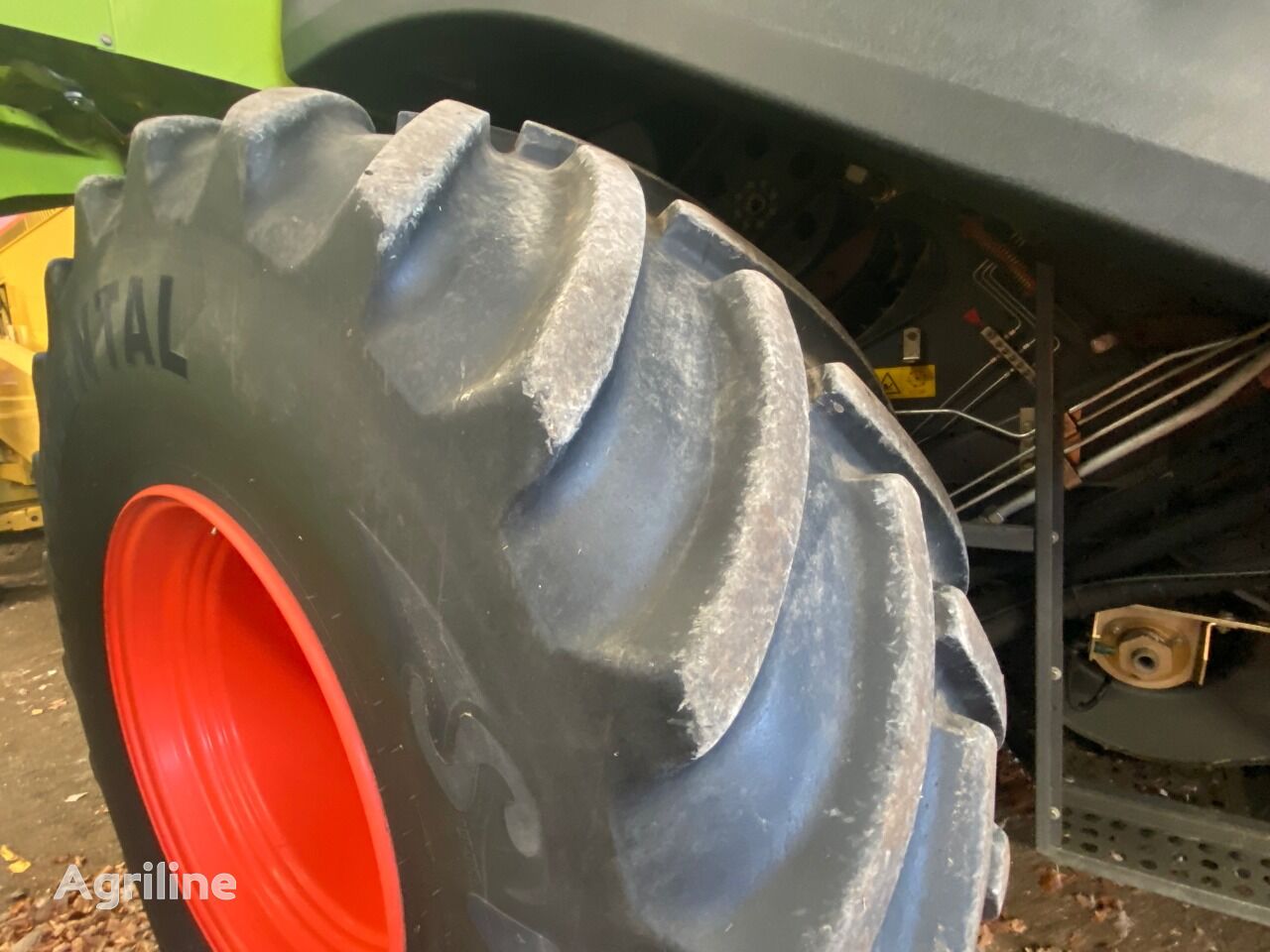 Moissonneuse-batteuse CLAAS Lexion 650 (2014) - Photo 6