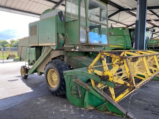 Moissonneuse-batteuse JOHN DEERE 950 - Photo 2