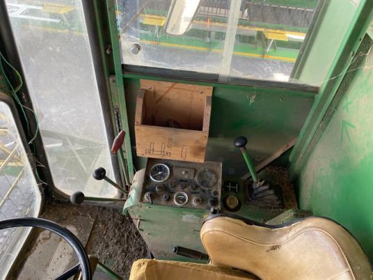 Moissonneuse-batteuse JOHN DEERE 950 - Photo 8