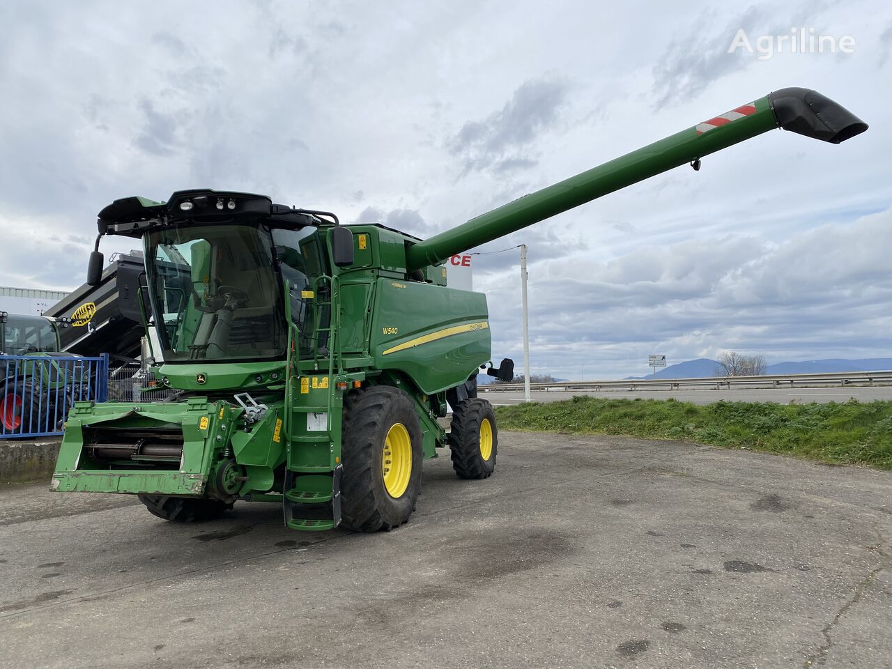 Moissonneuse-batteuse JOHN DEERE W 540 Hill/Master endommagee - Photo 33