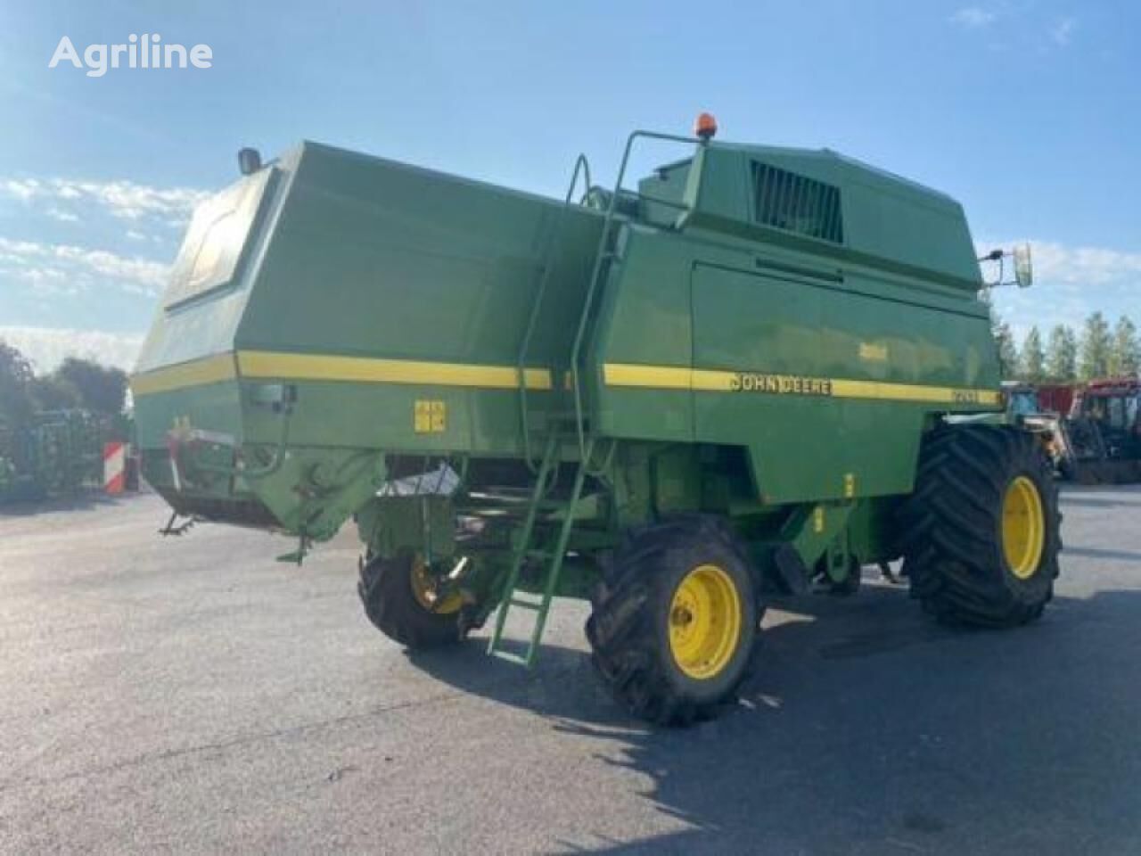 Moissonneuse-batteuse JOHN DEERE 2264 - Photo 4