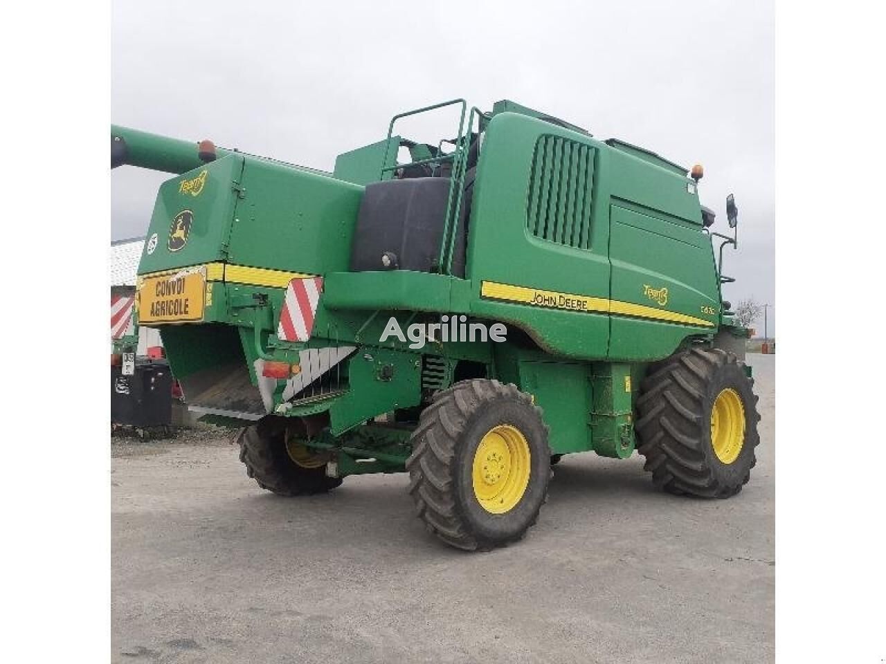 Moissonneuse-batteuse JOHN DEERE c 670 - Photo 4