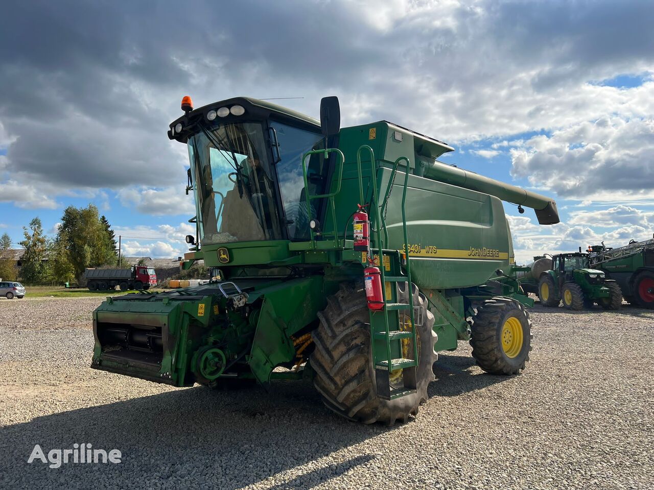 Moissonneuse-batteuse JOHN DEERE 9640i WTS - Photo 11