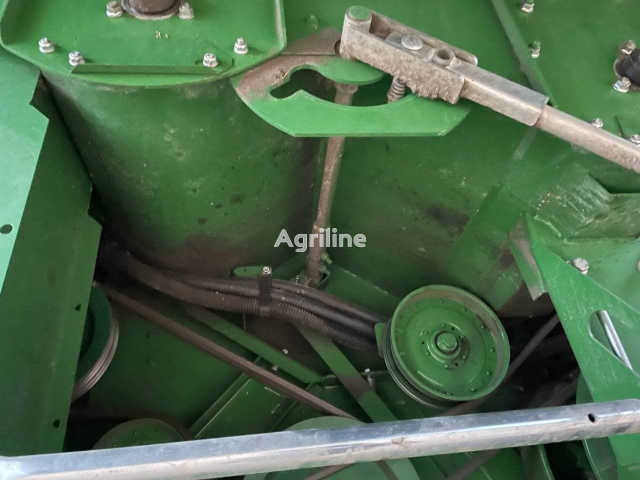 Moissonneuse-batteuse JOHN DEERE T670i - Photo 24