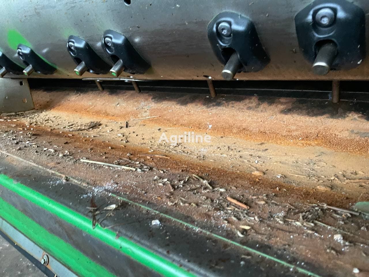 Moissonneuse-batteuse JOHN DEERE T670i - Photo 71