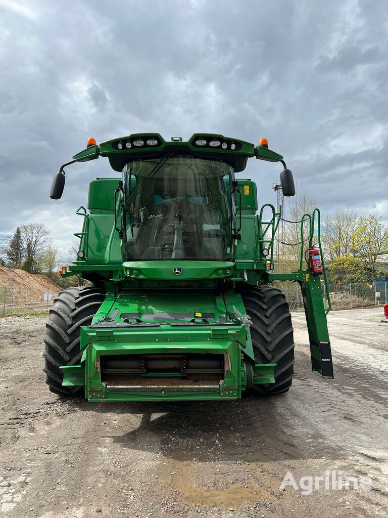 Moissonneuse-batteuse JOHN DEERE T670 - Photo 2