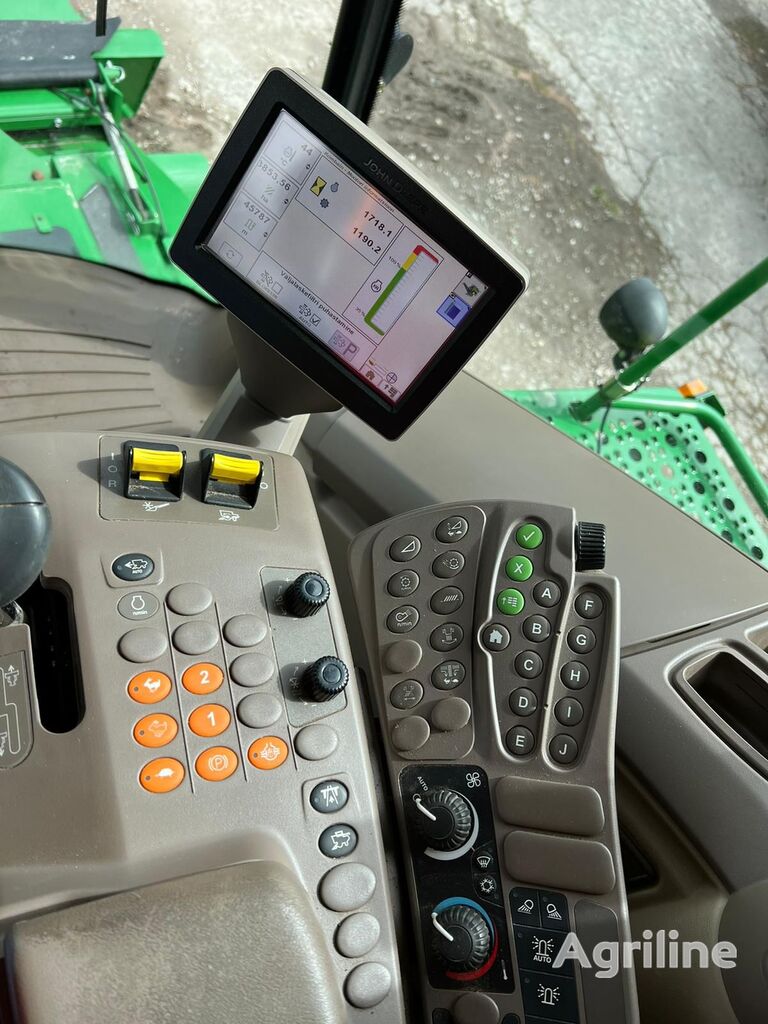 Moissonneuse-batteuse JOHN DEERE T670 - Photo 14