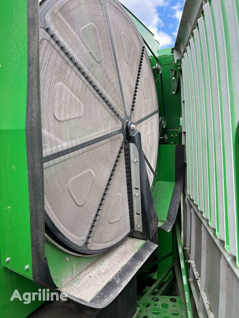 Moissonneuse-batteuse JOHN DEERE T670 - Photo 21