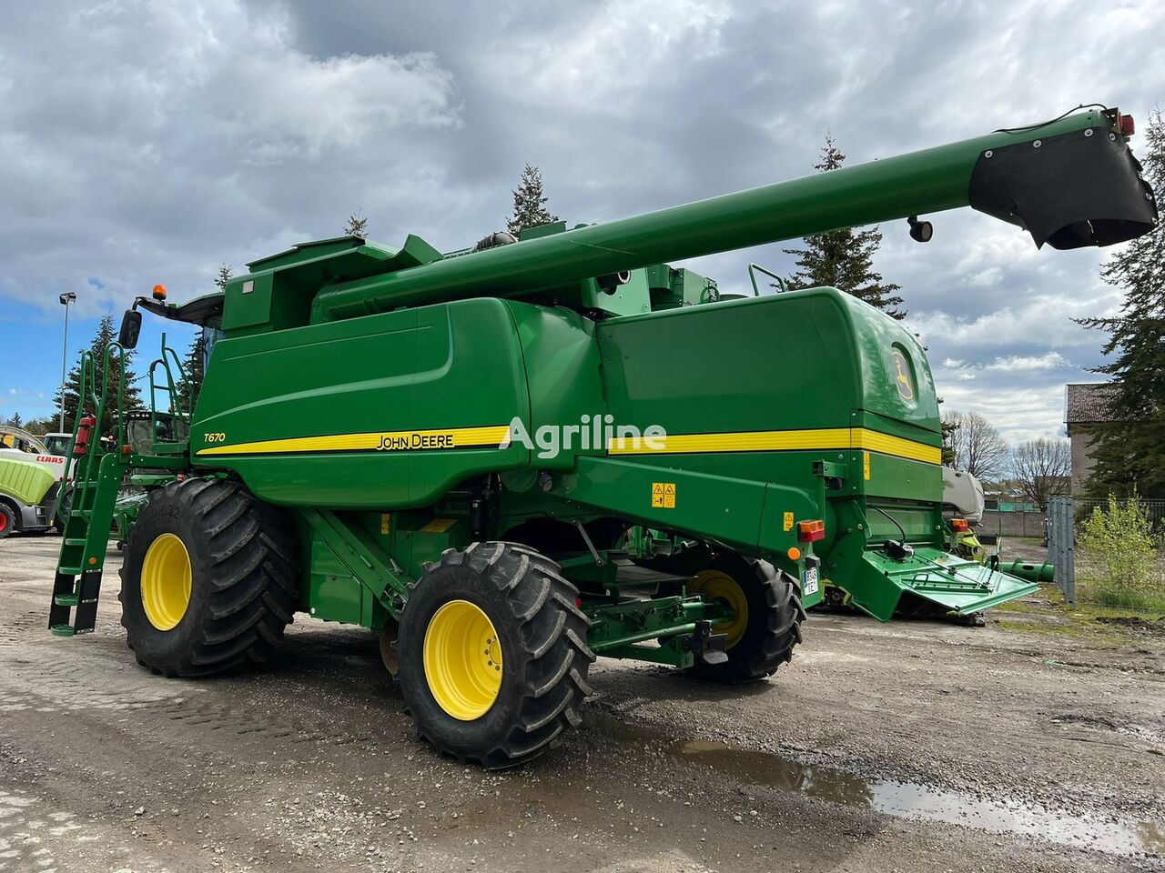 Moissonneuse-batteuse JOHN DEERE T670 - Photo 5