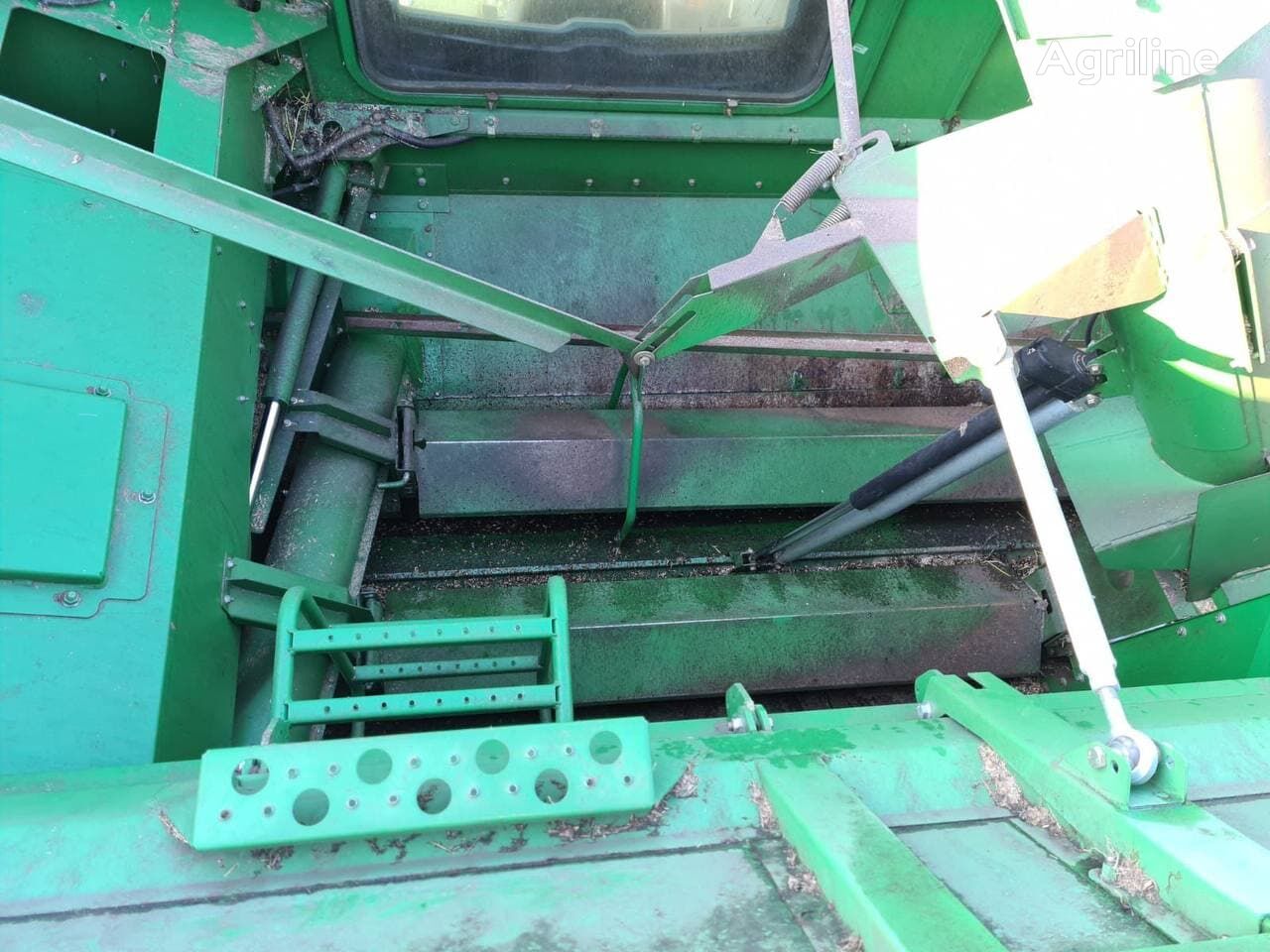 Moissonneuse-batteuse JOHN DEERE W650 - Photo 19