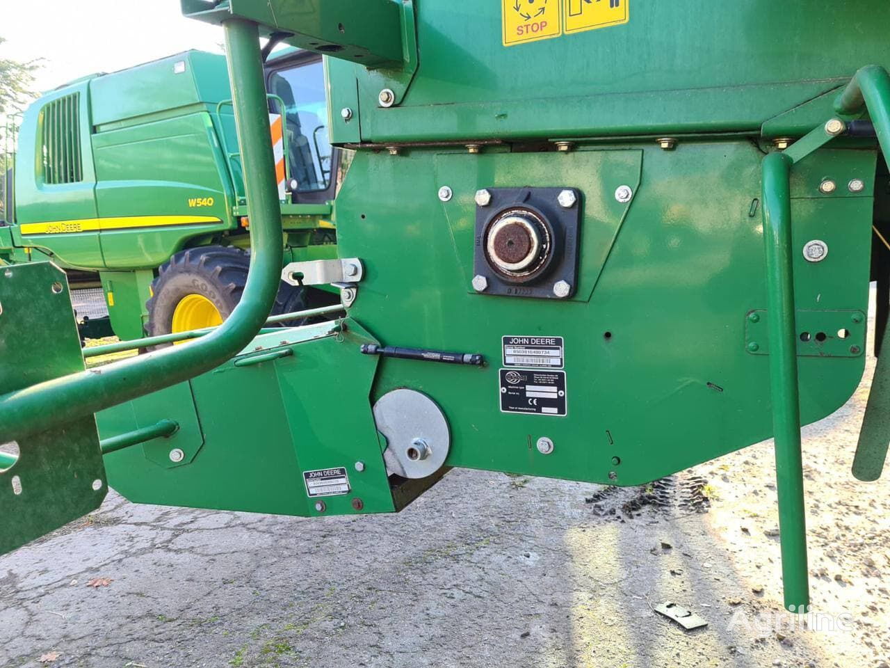 Moissonneuse-batteuse JOHN DEERE W650 - Photo 30