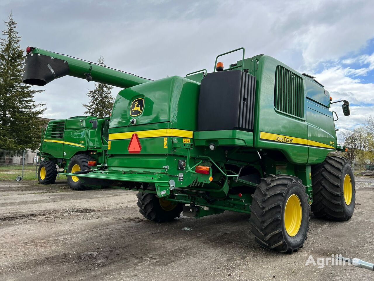 Moissonneuse-batteuse JOHN DEERE W650 - Photo 4