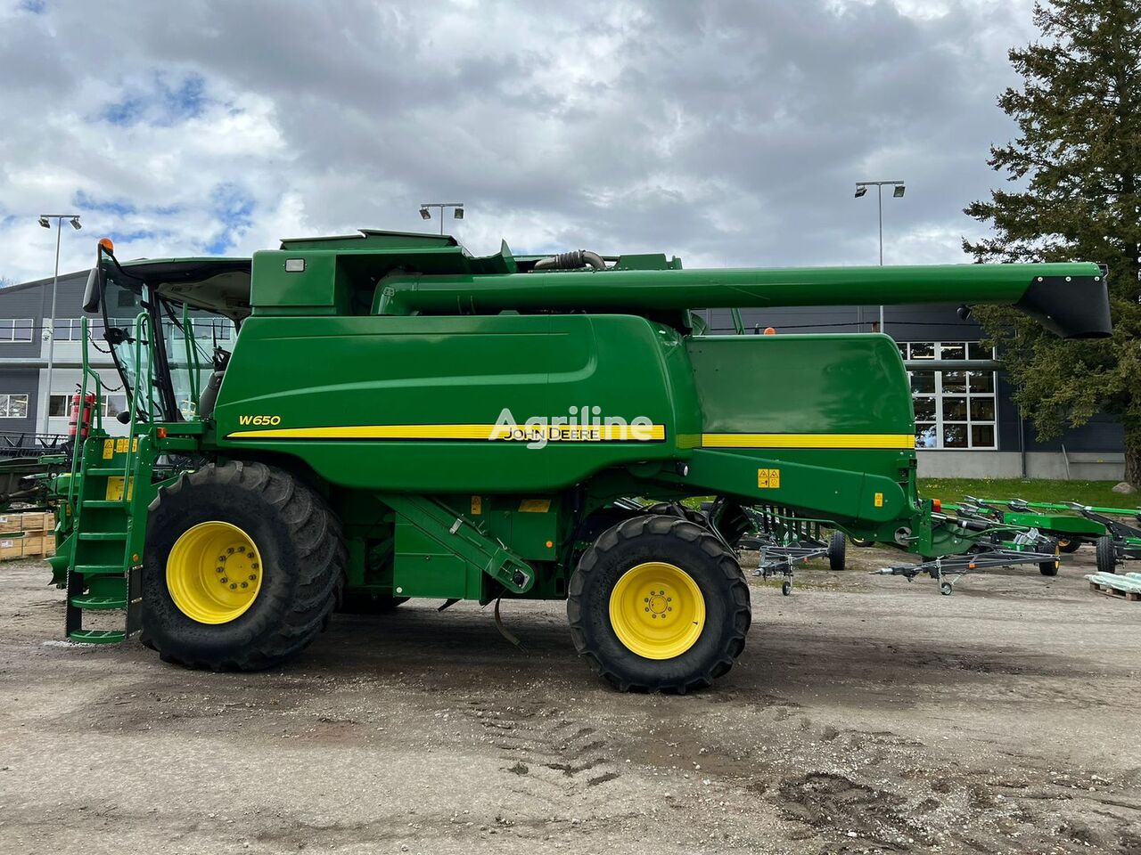 Moissonneuse-batteuse JOHN DEERE W650 - Photo 7