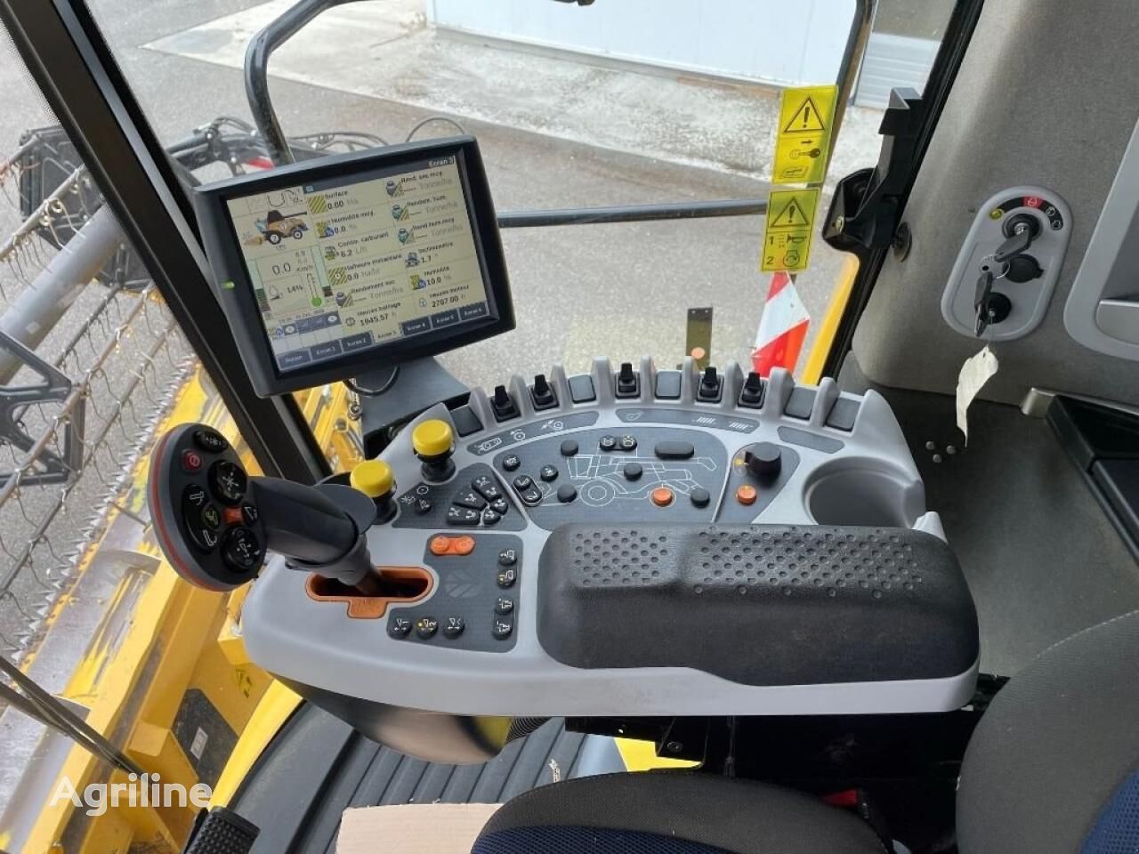 Moissonneuse-batteuse NEW HOLLAND cr 9.90 - Photo 9