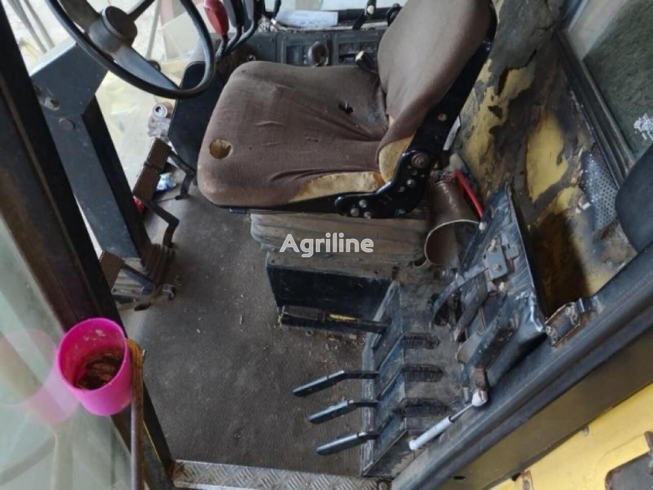 Moissonneuse-batteuse NEW HOLLAND tf 42 - Photo 3