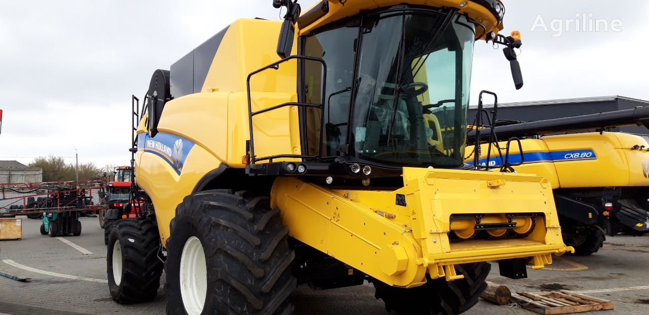 Moissonneuse-batteuse NEW HOLLAND CX8.80 neuve