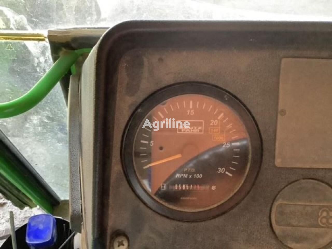 Tracteur a roues DEUTZ-FAHR agrosun 100 - Photo 4