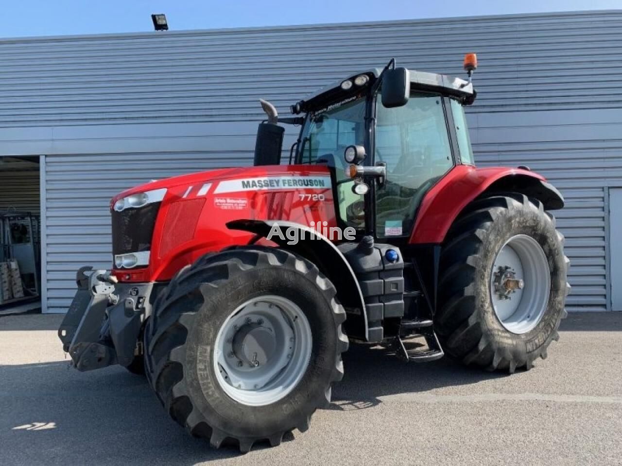 Tracteur a roues MASSEY FERGUSON 7720 exc