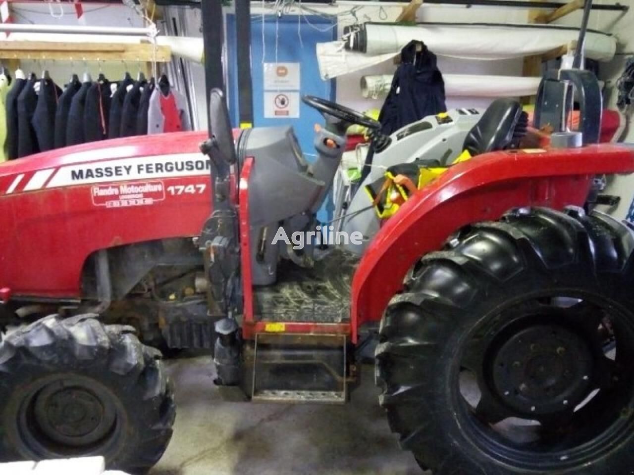 Mini-tracteur MASSEY FERGUSON 1747