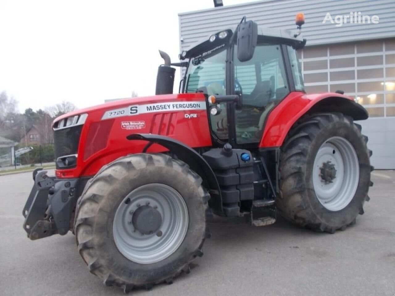 Tracteur a roues MASSEY FERGUSON 7720 s eff